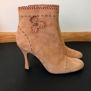 Suede Daelyn Boots by Lisa Vicky